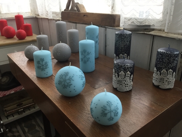 Adventní svíce sněhová vločka koule modrá 8cm