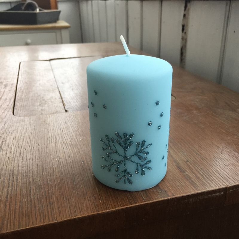 Adventní svíce sněhová vločka válec modrý 7x10cm