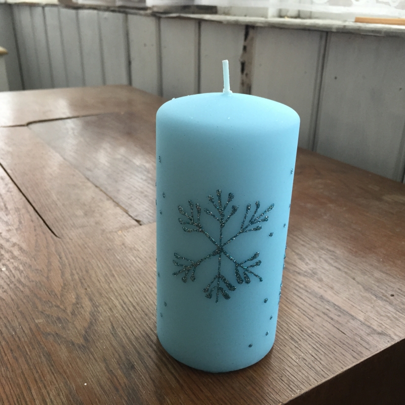Adventní svíce sněhová vločka válec modrý 7x14cm