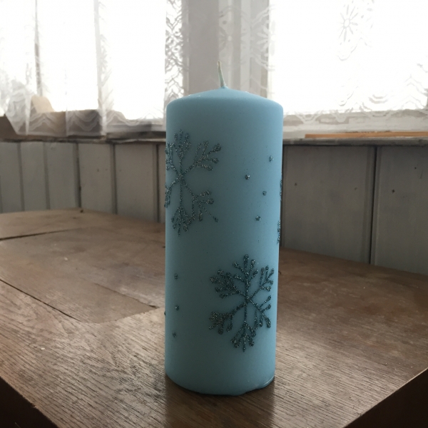 Adventní svíce sněhová vločka válec modrý 7x18cm