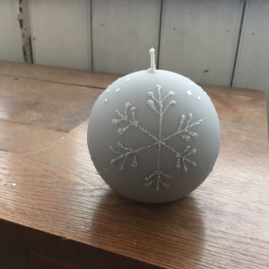 Adventní svíčky sněhová vločka koule šedá 10cm