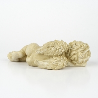 Anděl ležící na boku 17cm