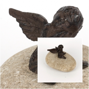 Anděl na kameni 10x8x9,5cm