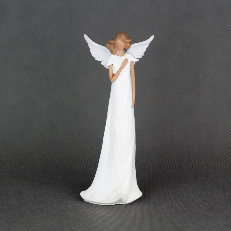 Anděl s rukou na srdci 25cm