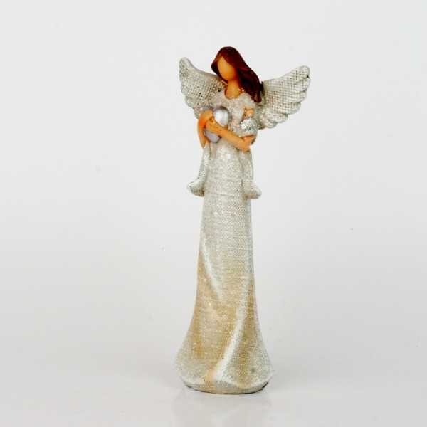 Anděl se srdcem v dlaních 18cm