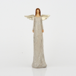 Anděl se třpytivými šaty a zlatými křídly 