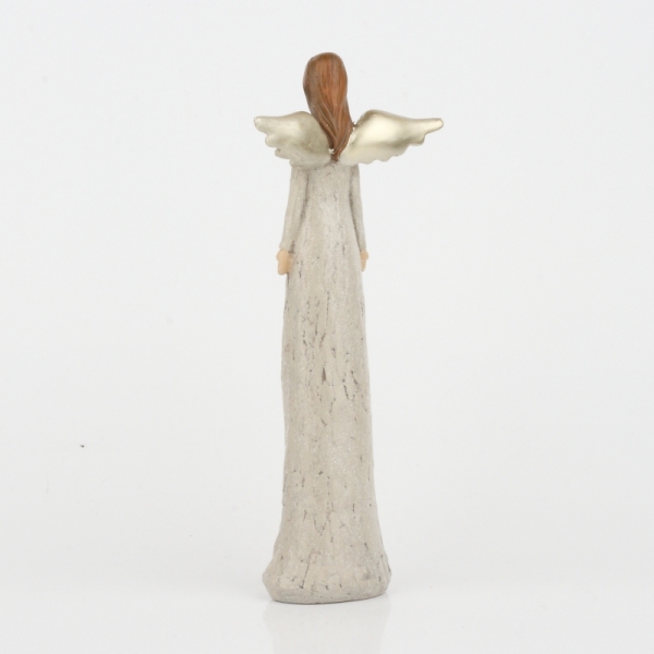 Anděl se třpytivými šaty a zlatými křídly 