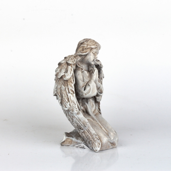 Anděl soška modlící se