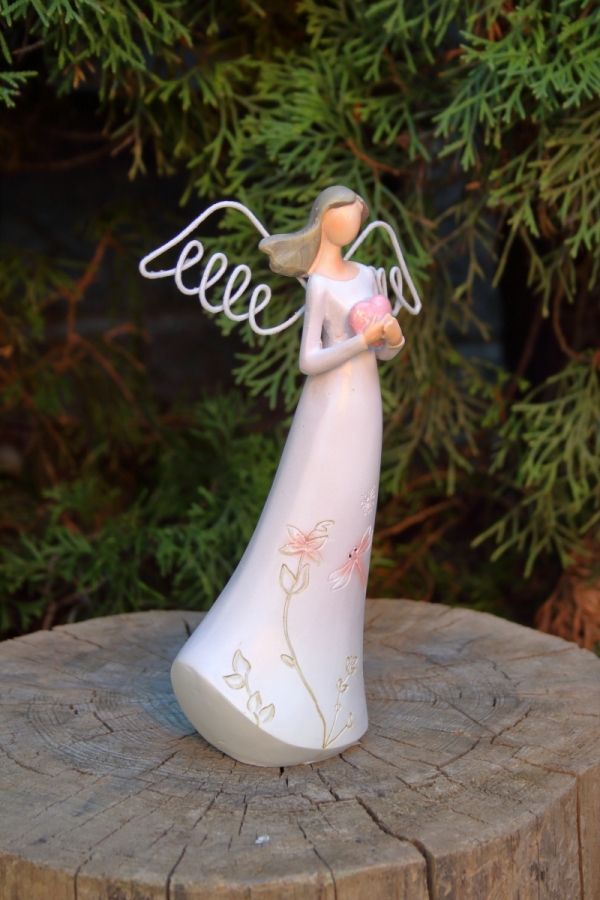 Anděl soška se srdcem 13×21×6,5cm