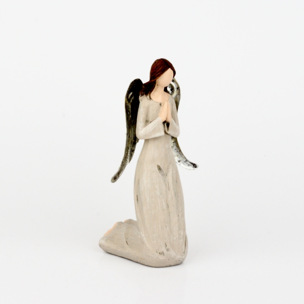 Anděl strážný klečící s kovovými křídly 20cm