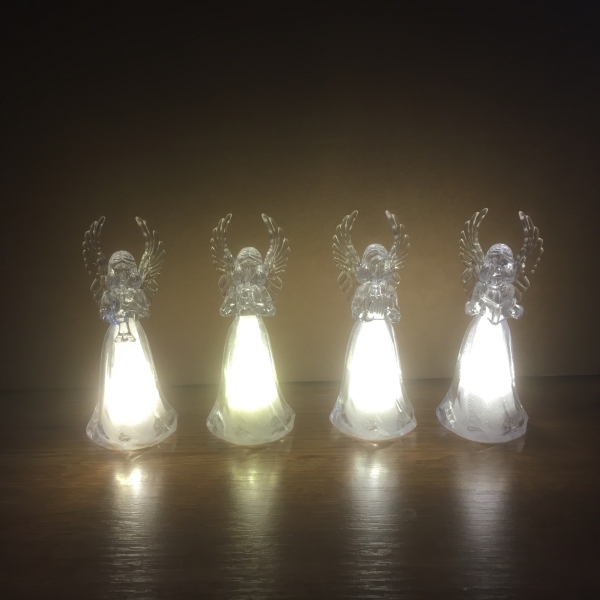 Andělé dekorace 11,5cm 4 kusy LED svítící 
