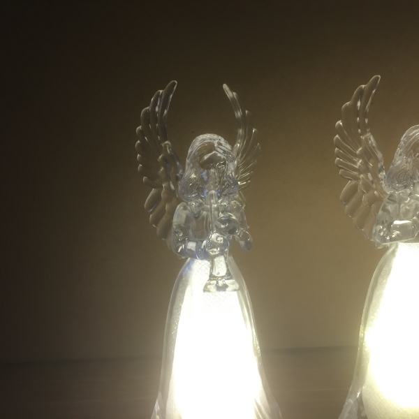 Andělé dekorace 11,5cm 4 kusy LED svítící 