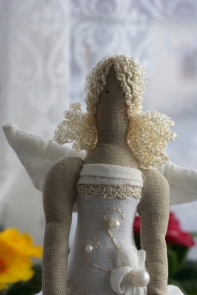 Andělka na podstavci 50cm