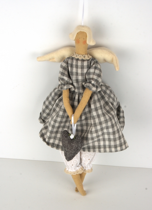Andělka v kostkovaných šatech 44cm