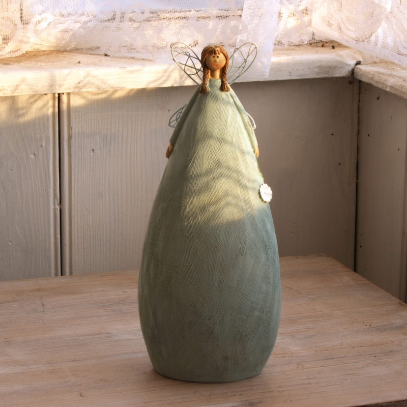 Andělka v modrých šatech s květinou 27cm