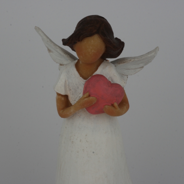 Andělská soška se srdcem 14cm