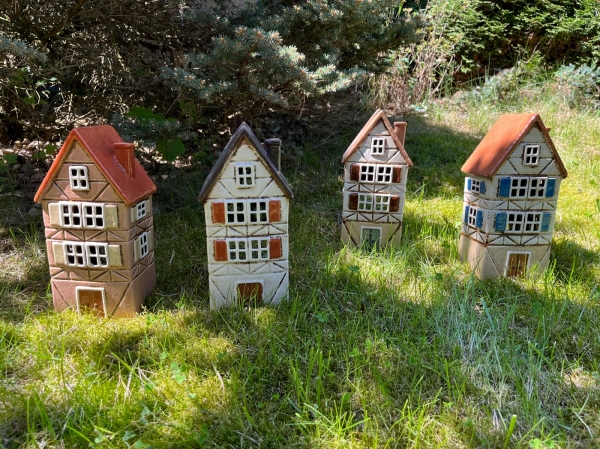 Architektonický klenot - keramický domek A 13,5x26,5x10,5cm