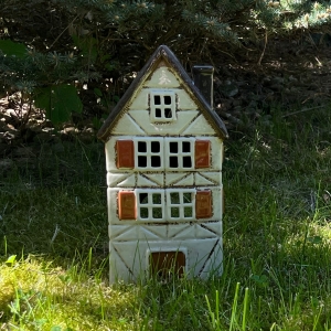 Architektonický klenot - keramický domek B 13,5x26,5x10,5cm