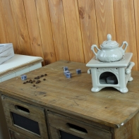 Aroma lampa kamna s konvičkou šedé 13x13cm