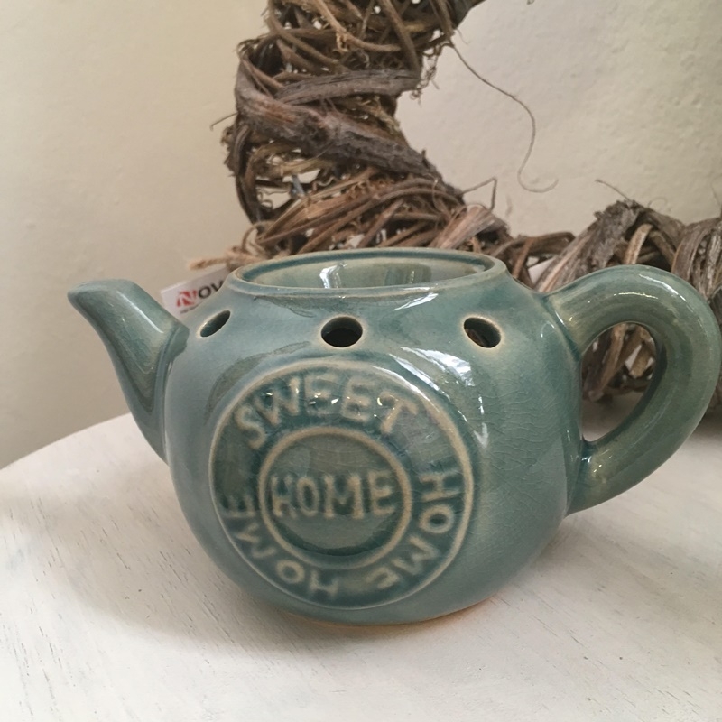 Aroma lampa konvička Sweet home 16x10x10cm