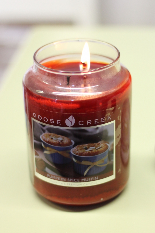Aromatická svíčka v doze- DÝŇOVÝ KOŘENĚNÝ MUFFIN
