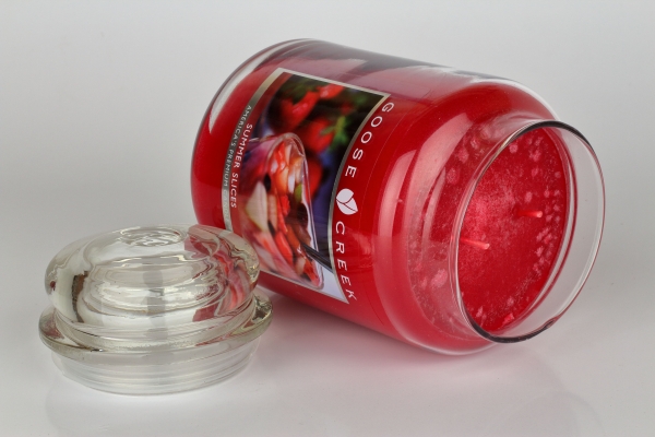 Aromatická svíčka ve skle letní plátky Goose Creek 680g