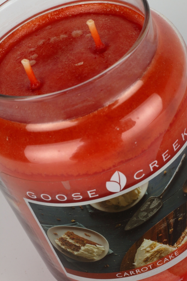 Aromatická svíčka ve skle mrkvový dort Goose Creek 680g