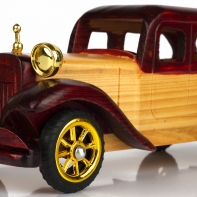 Autíčko retro limuzína