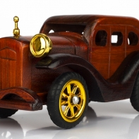 Autíčko s vlnkovým nárazníkem