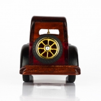 Autíčko s vyřezávaným chladičem