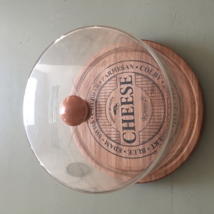 Bambusové prkénko na sýr s poklopem 17cm - vyřazeno