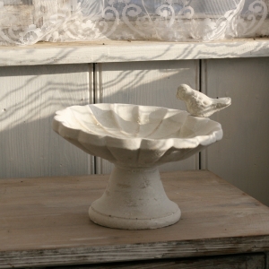 Betonové pítko pro ptáky 20cm