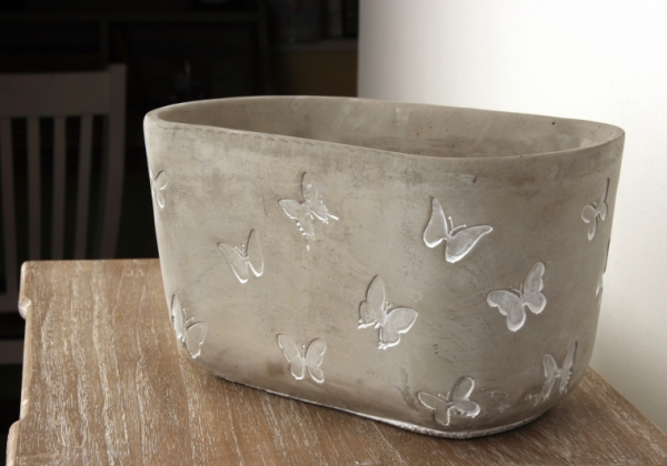 Betonový květináč s motýly 24cm
