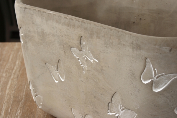 Betonový květináč s motýly 24cm