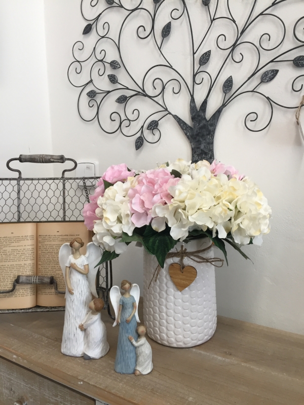 Bílá váza 14,5x20x19,5cm