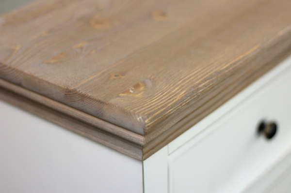 Bílá venkovská komoda s šuplíky 2+3 100x90x30cm