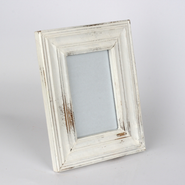 Bílý dřevěný fotorámeček s patinou 19x24,5cm