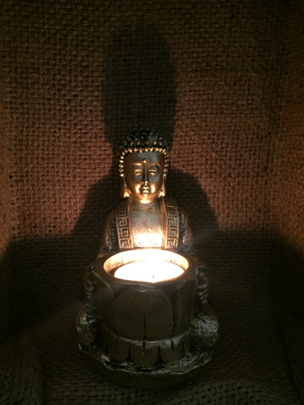 Buddha svícen 14cm