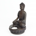 Budha svícen ruce na kolenou 19cm