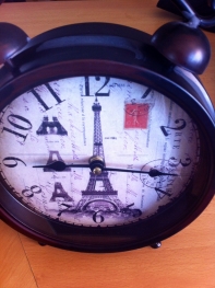 Budík 21x27cm Paříž - vyměněný strojek hodin (funkční)