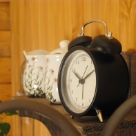 Budík Black classic 16cm