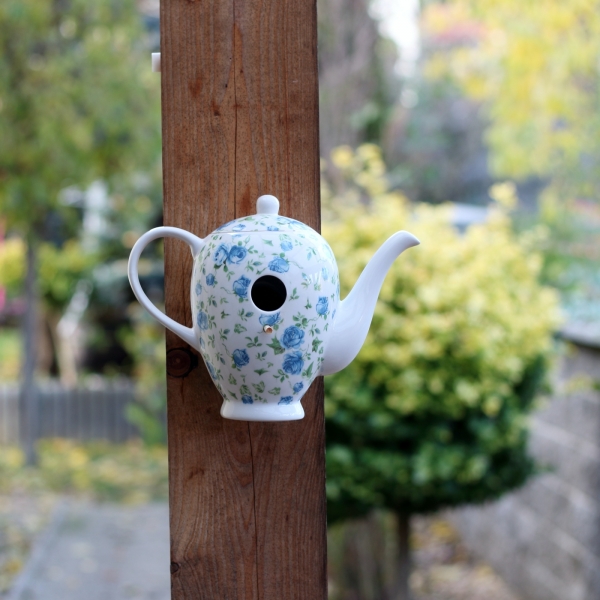 Budka pro ptáčky konvička modrá