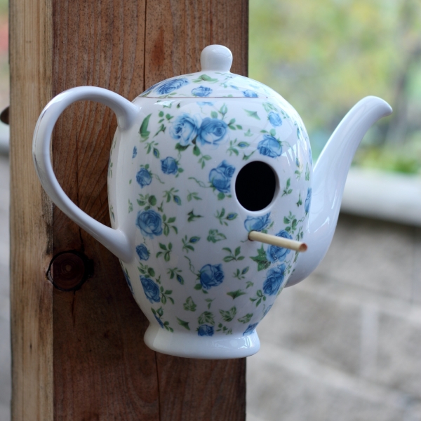 Budka pro ptáčky konvička modrá