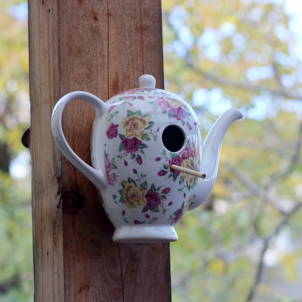 Budka pro ptáčky konvička žluto-růžová