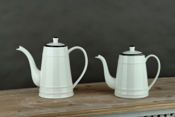 Čajová konvice porcelánová bílá 1l