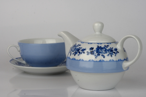 Čajový set konvička a hrneček modré květy/ pruh