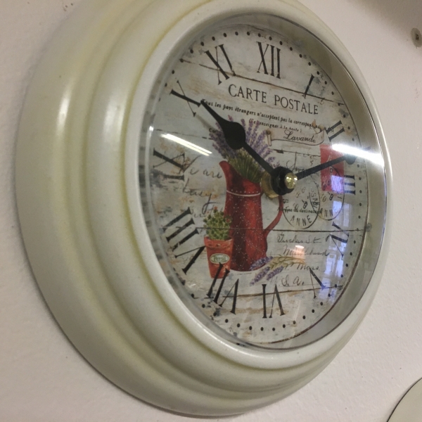 Carte postale retro plechové hodiny 22cm