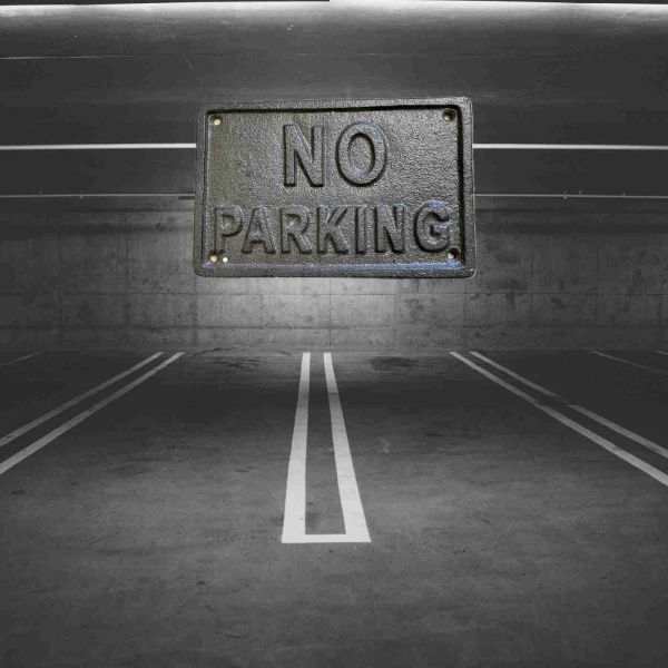 Cedule NO PARKING 17,5×11×0,5cm
