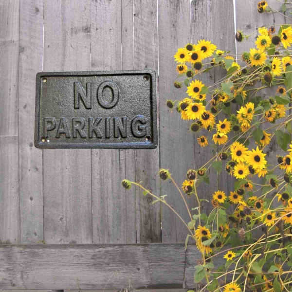 Cedule NO PARKING 17,5×11×0,5cm