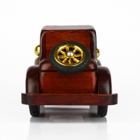 Celokapotované dřevěné autíčko